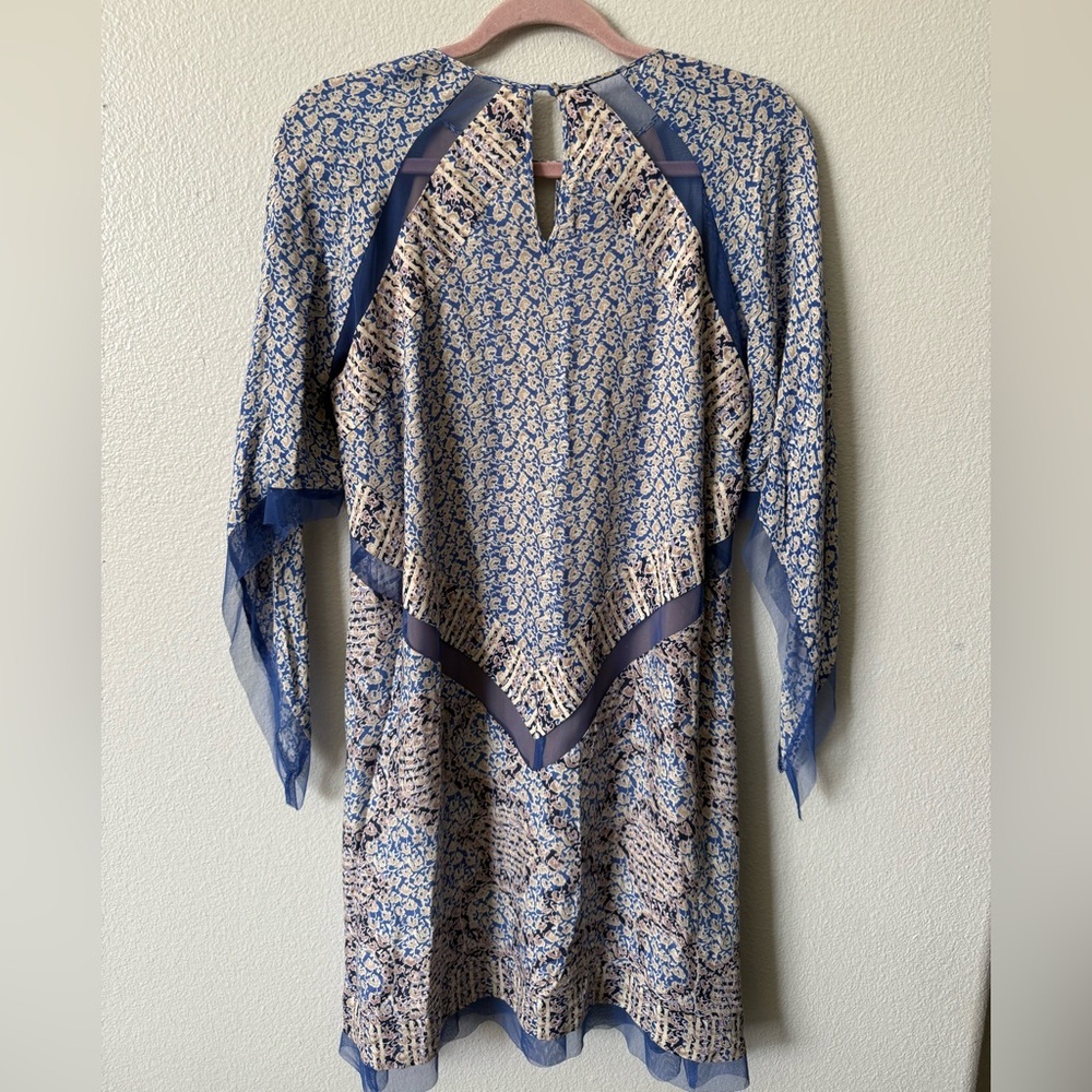 BCBGMAXAZRIA Bardot Printed Cape Sleeve Dress Boho Chiffon Resort - Picture 4 of 16